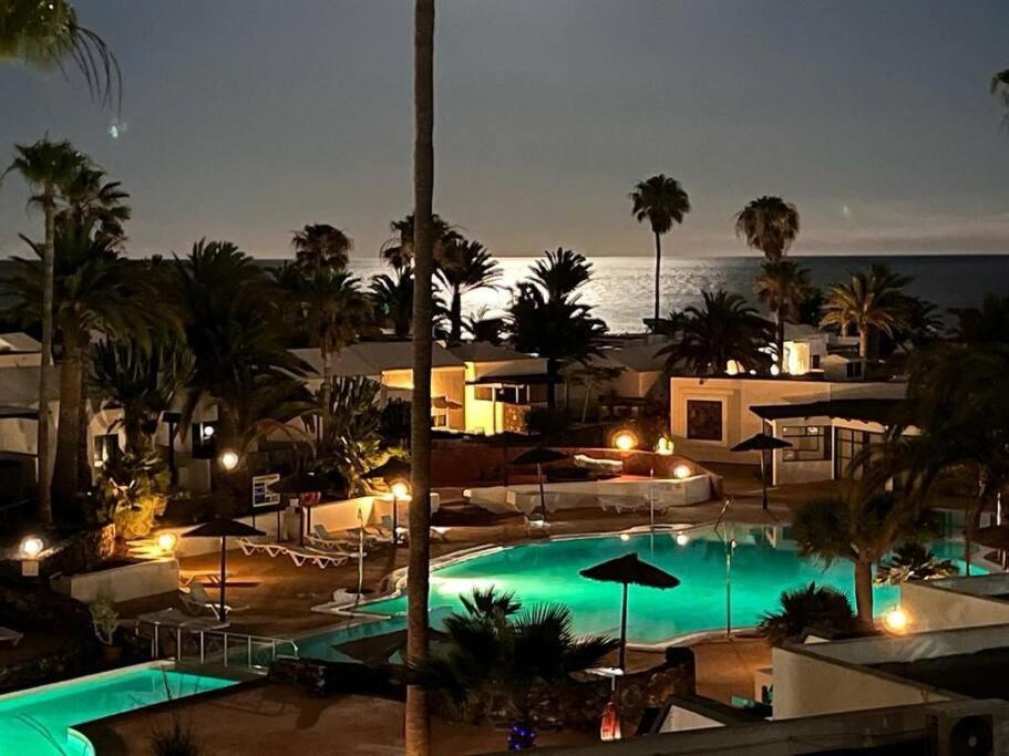 Luxury Ocean View Playa Roca Daire Costa Teguise Dış mekan fotoğraf