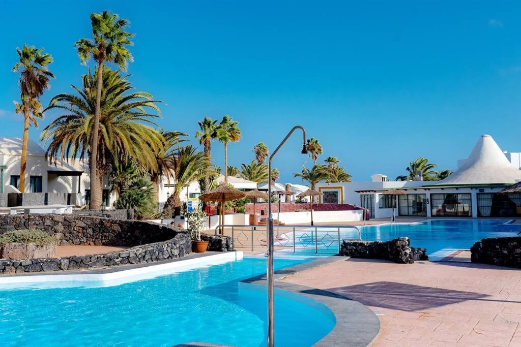 Luxury Ocean View Playa Roca Daire Costa Teguise Dış mekan fotoğraf